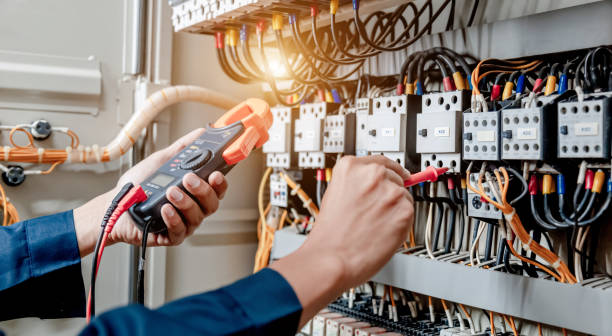 Professional Electrician in Wahneta, FL